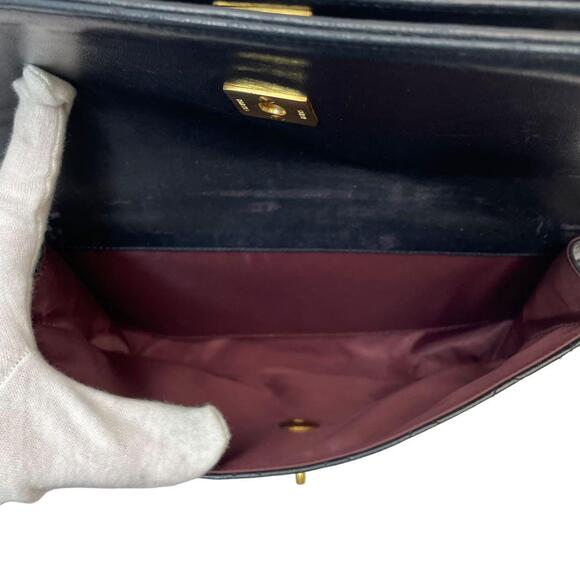 Authentic CHANEL Round Double Flap Quilted CC Logo Lambskin Chain Shoulder Bag - Picture 10 of 11